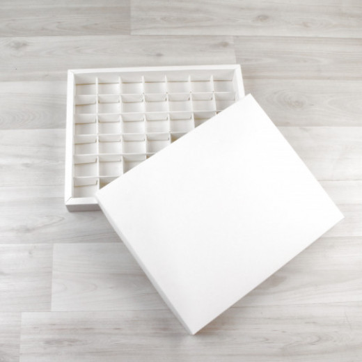 Коробка Арлекин 42 конфеты, белый, разделитель зеленый