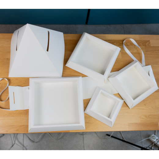 Коробка Пирамида белый, красный Купол