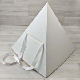 Коробка Пирамида Малая белая