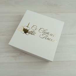 Коробка Элара 9 белый с тиснением 