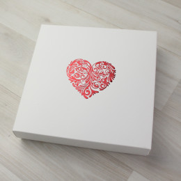 Коробка Элара 16 белый с тиснением 