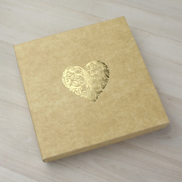 Коробка Элара 16 крафт с тиснением 