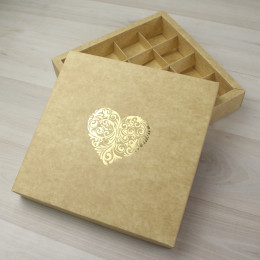 Коробка Элара 16 крафт с тиснением 